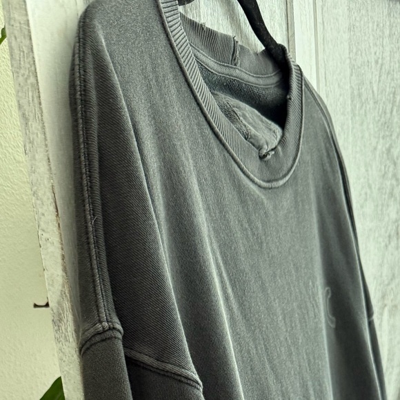 Aerie Charcoal Crewneck Ladies Sweatshirt - Picture 7 of 16